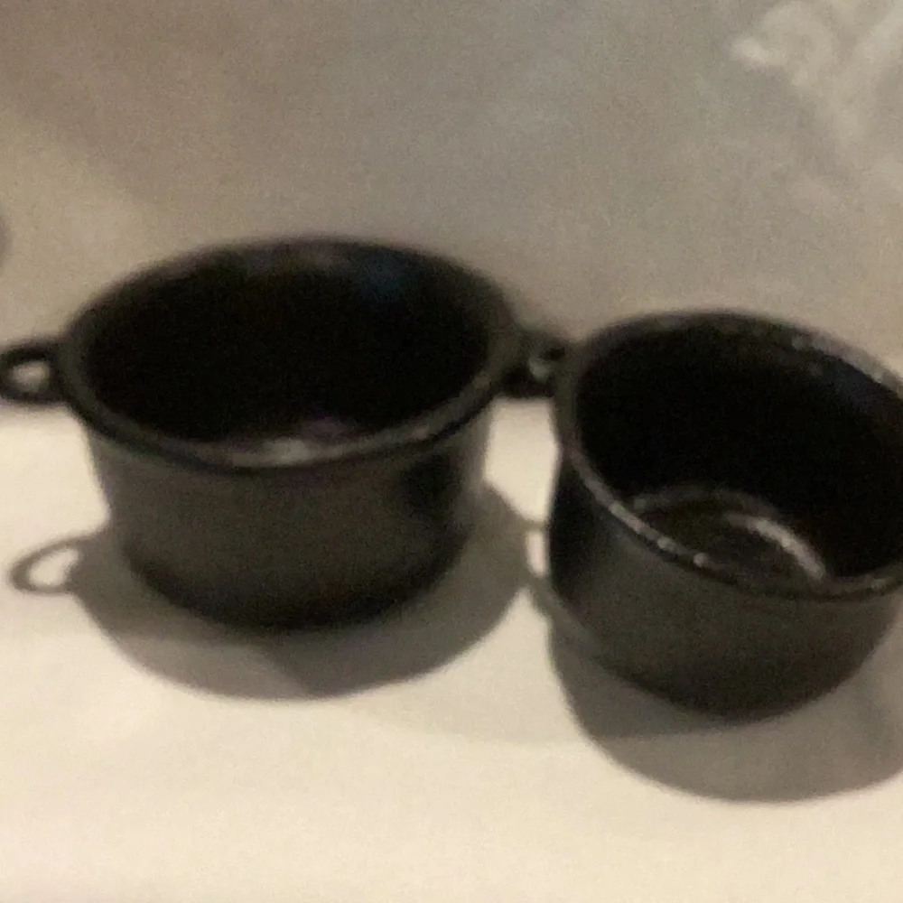 Rae Dunn Black Cauldron Measuring Cups